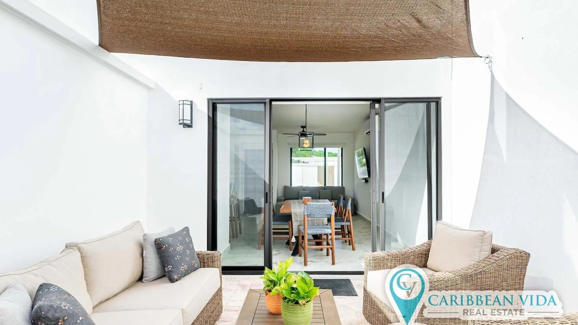 Stylish & Bright Contemporary 3Bd I Pool! Villa Playa del Carmen Holiday home